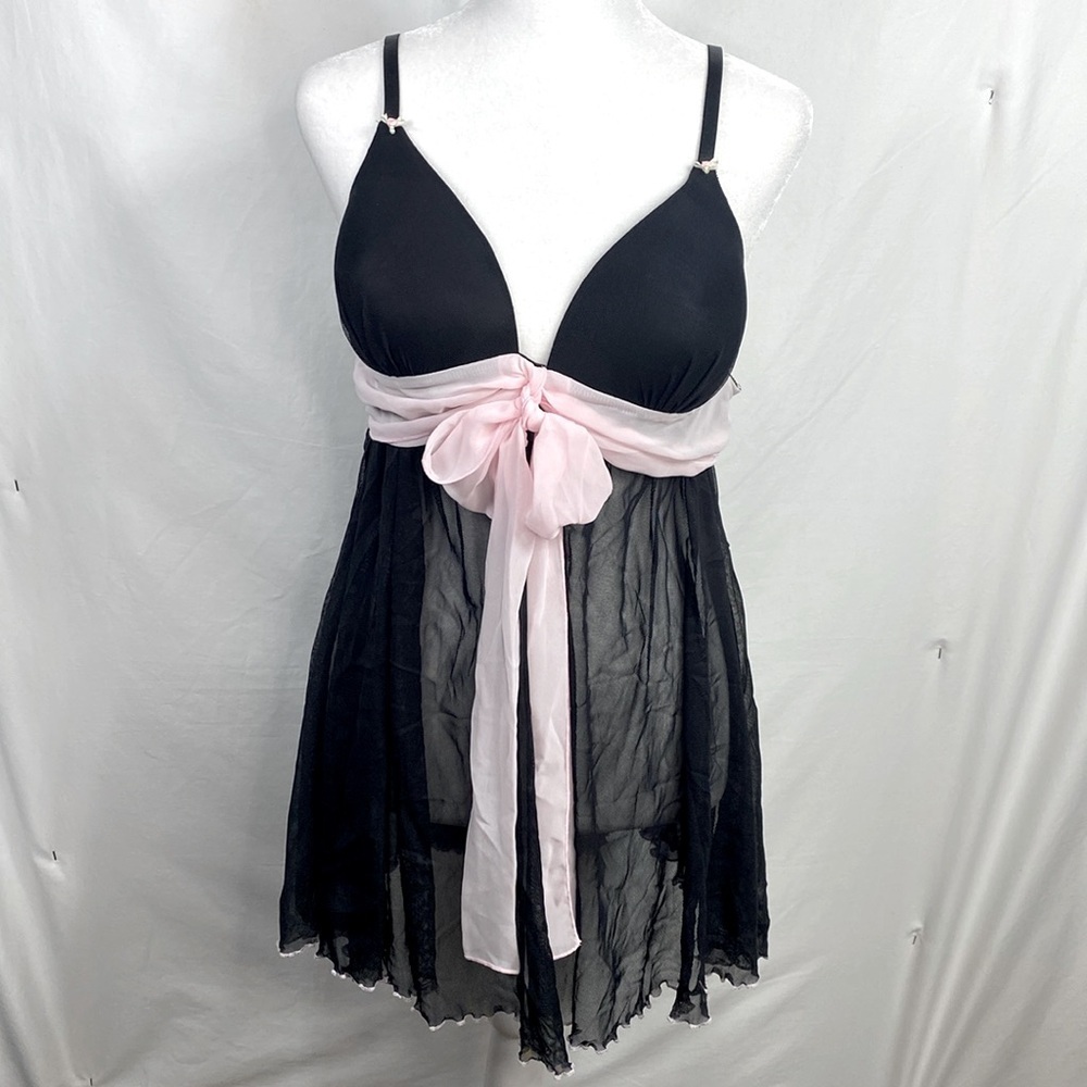 Enchanting Black with Pink Trim & Bow Sexy Mesh Babydoll Lingerie in size Large.